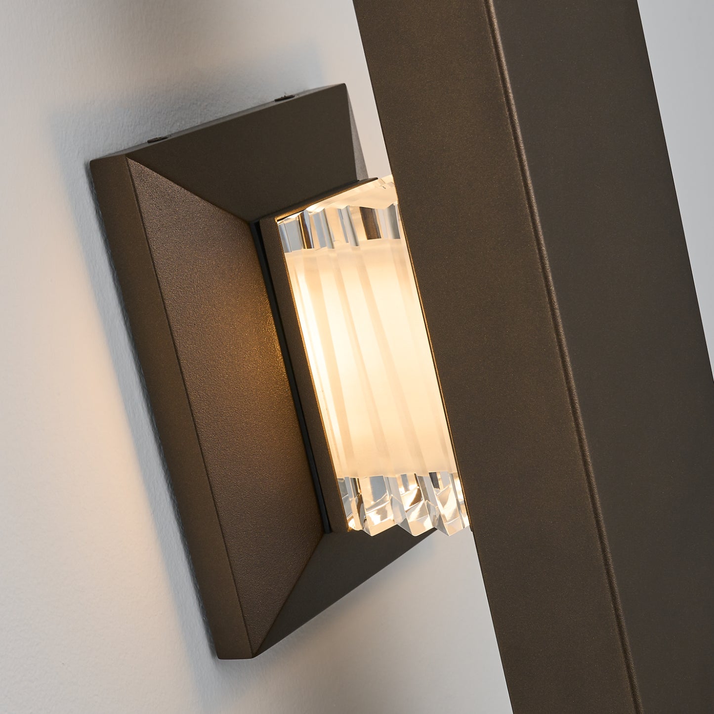 Tapatta Outdoor LED Wall Sconce
